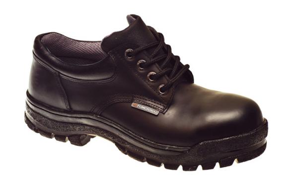 ZAPATO FUNCIONAL NEGRO  ART.33101 C P ACERO 